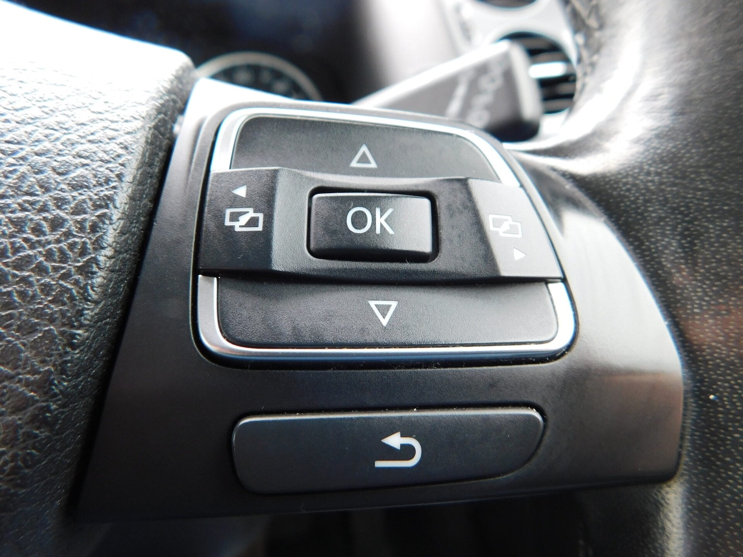 Used Volkswagen Tiguan 2014 for sale - 77744433: Photo 15