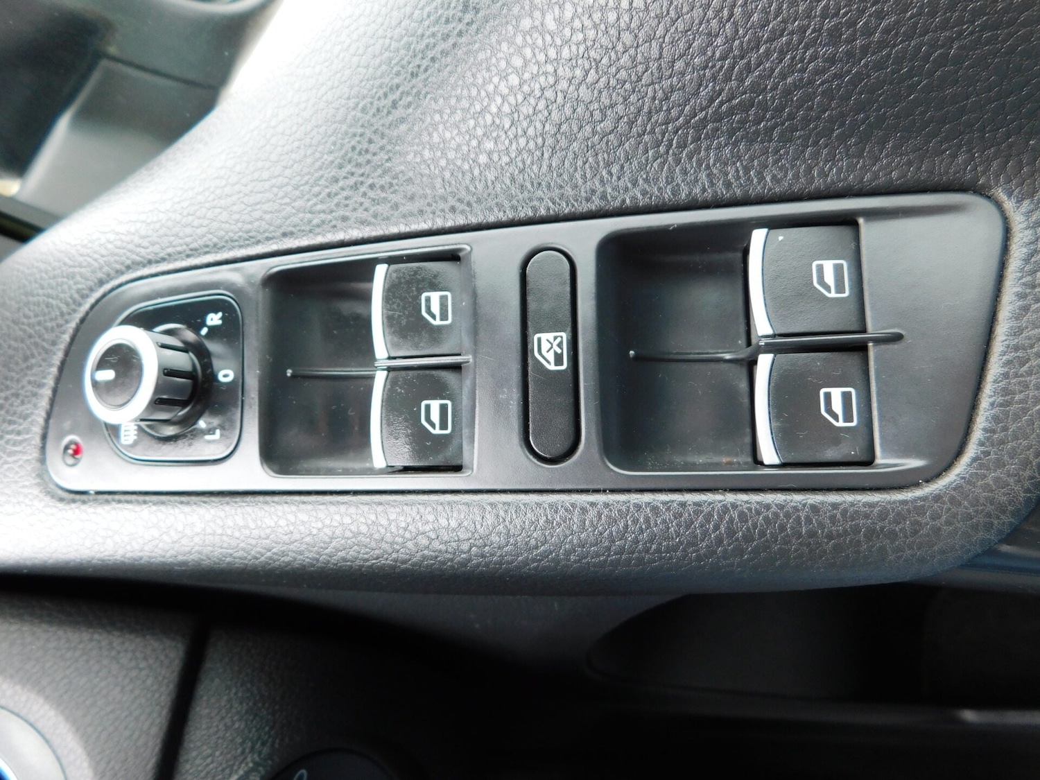 Used Volkswagen Tiguan 2014 for sale - 77744433: Photo 16