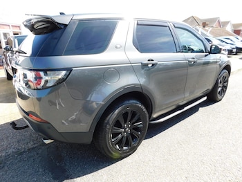 Used Land Rover Discovery Sport 2016 for sale - 78655884: Photo