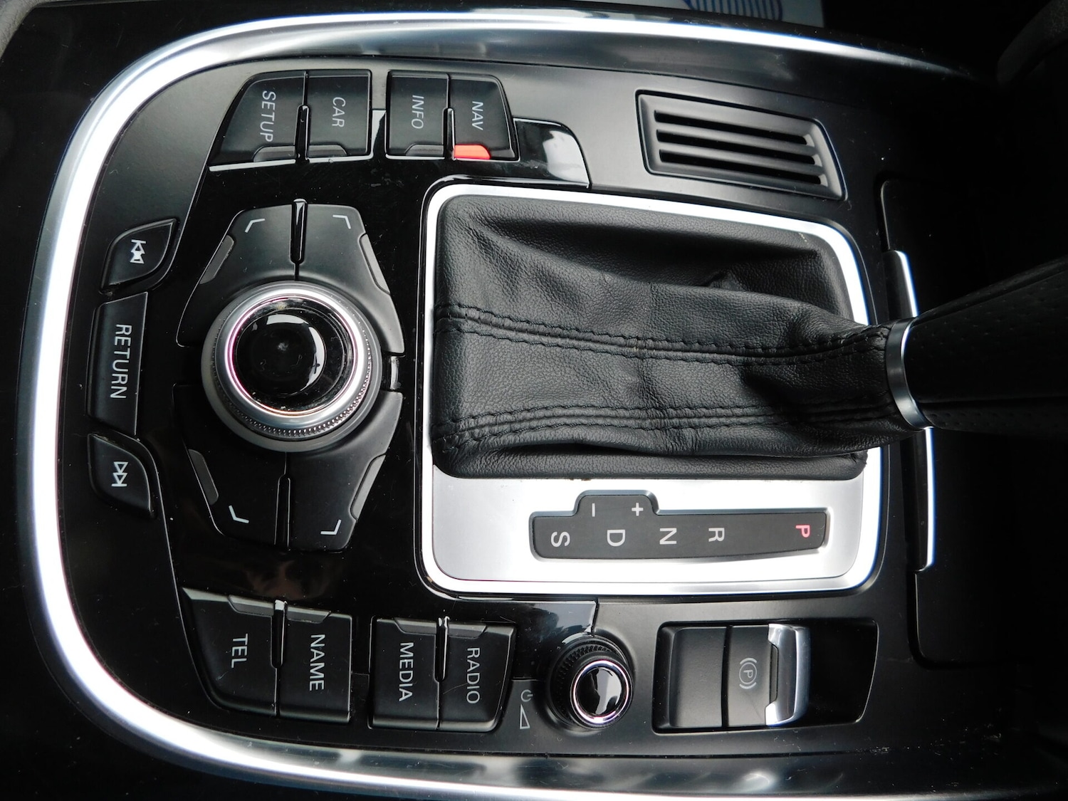 Used Audi Q5 2009 for sale - 78111882: Photo 21