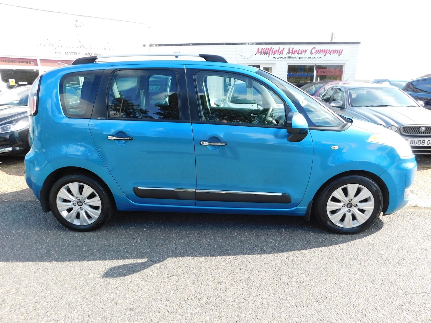 Used Citroen C3 Picasso 2011 for sale - 76077897: Photo 2