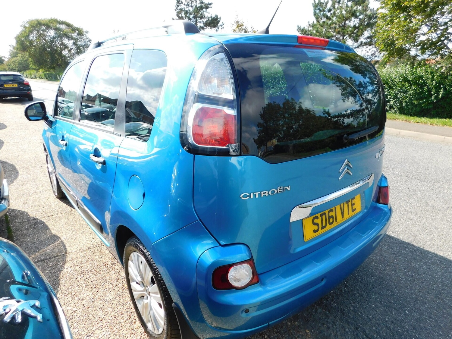 Used Citroen C3 Picasso 2011 for sale - 76077897: Photo 5