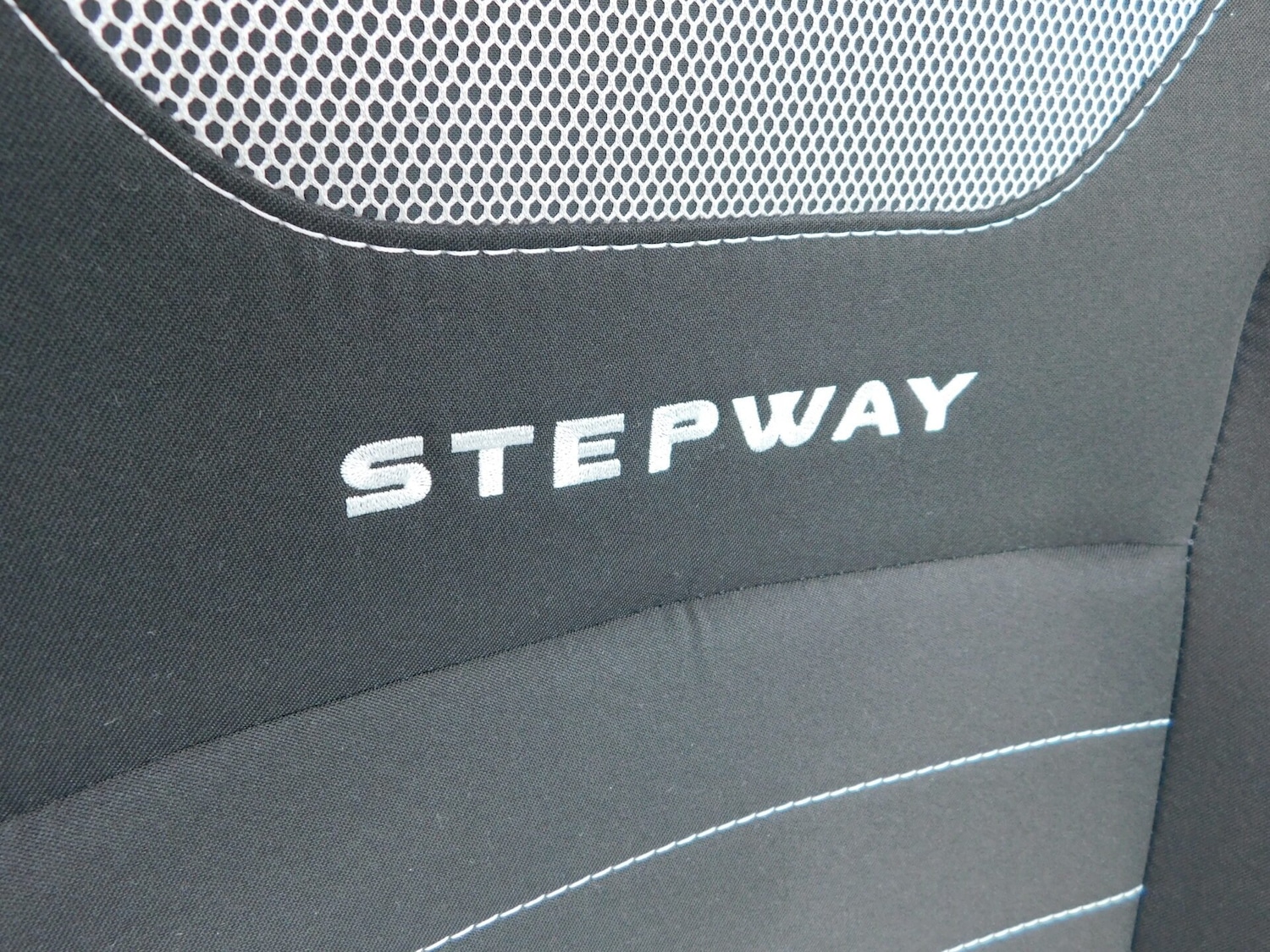 Used Dacia Sandero Stepway 2018 for sale - 76144389: Photo 12