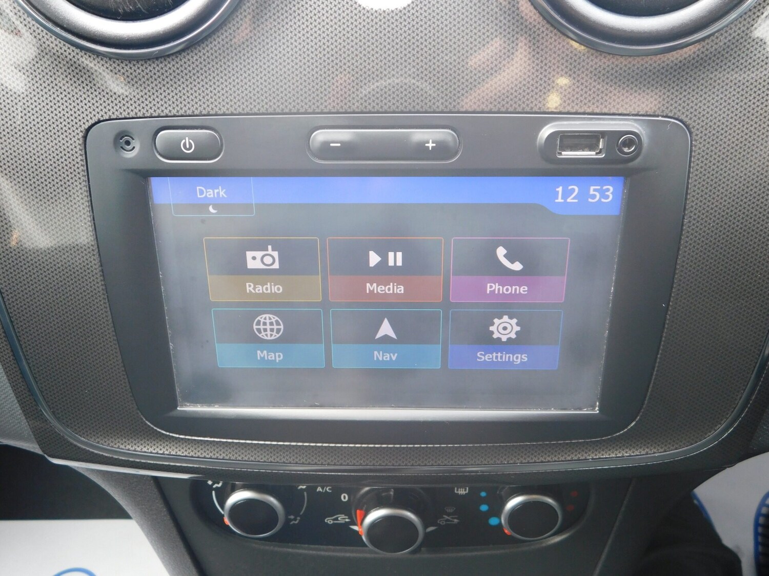 Used Dacia Sandero Stepway 2018 for sale - 76144389: Photo 7