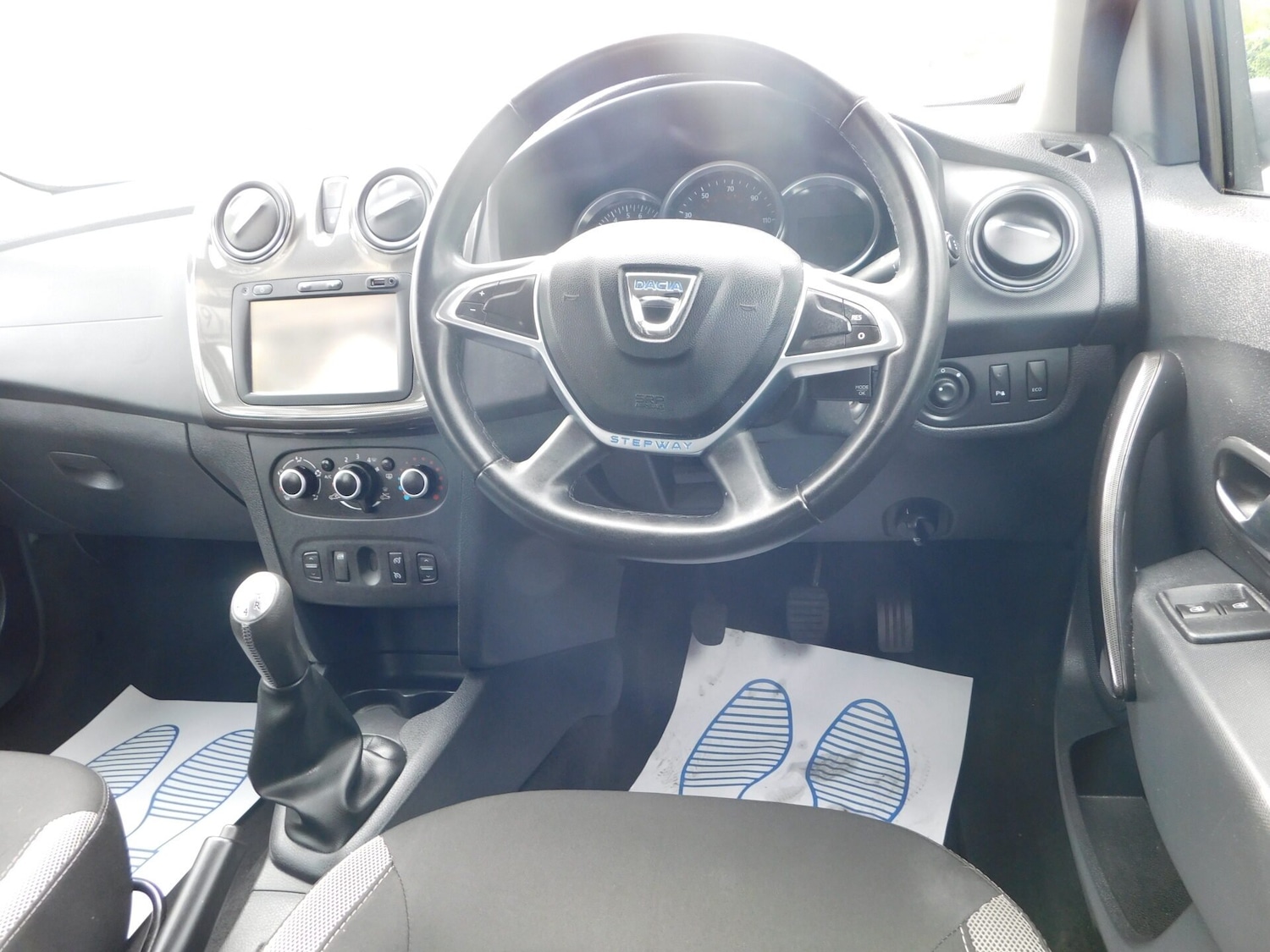 Used Dacia Sandero Stepway 2018 for sale - 76144389: Photo 9