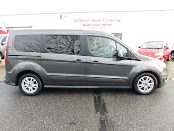 Used Ford Grand Tourneo Connect 2016 for sale - 77152739: Photo