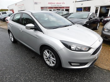 2015 - 1.0 EcoBoost 125 Zetec 5dr