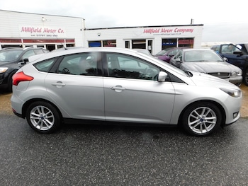 Used Ford Focus 2015 for sale - 76037365: Photo 2