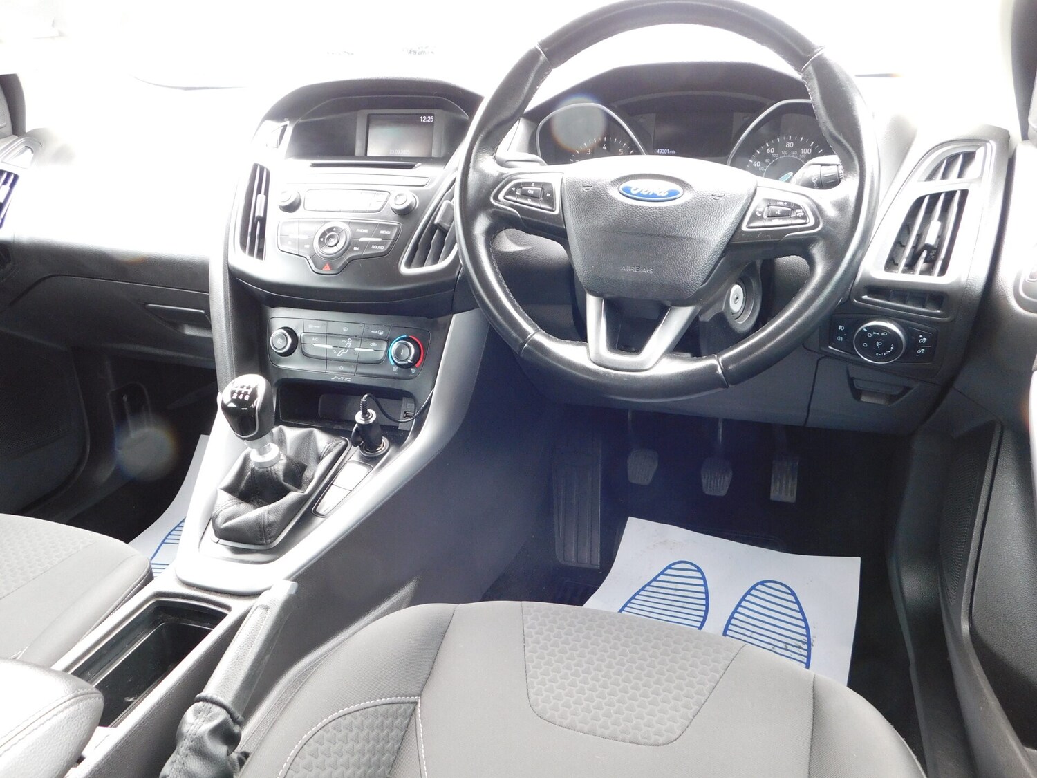 Used Ford Focus 2015 for sale - 76037365: Photo 7