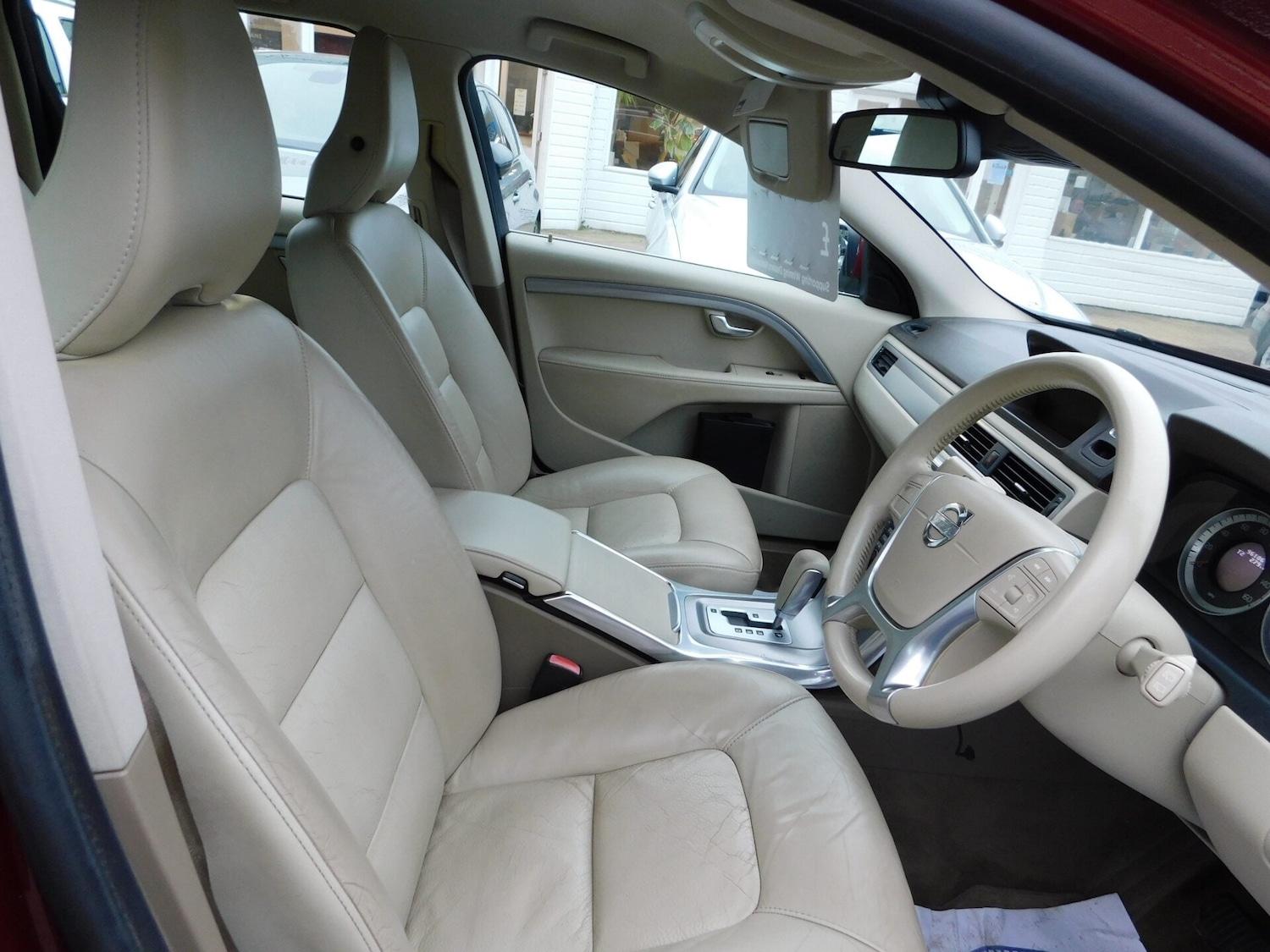 Used Volvo V70 2012 for sale - 77689400: Photo 7