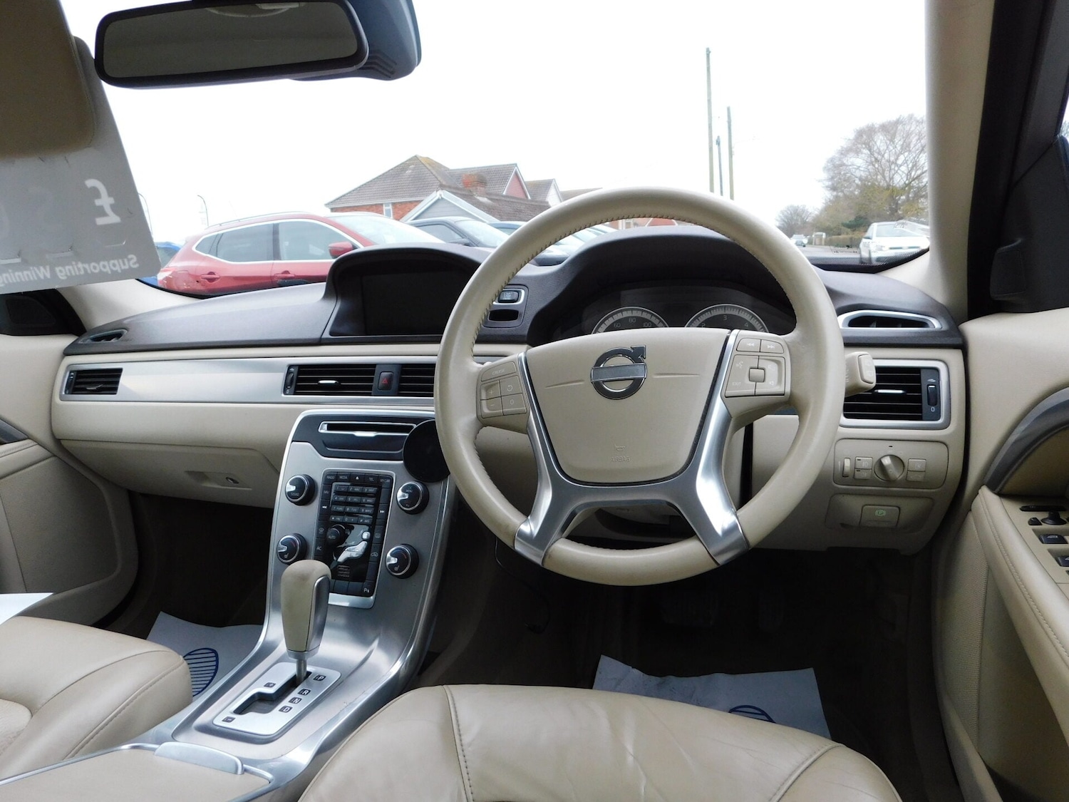 Used Volvo V70 2012 for sale - 77689400: Photo 8