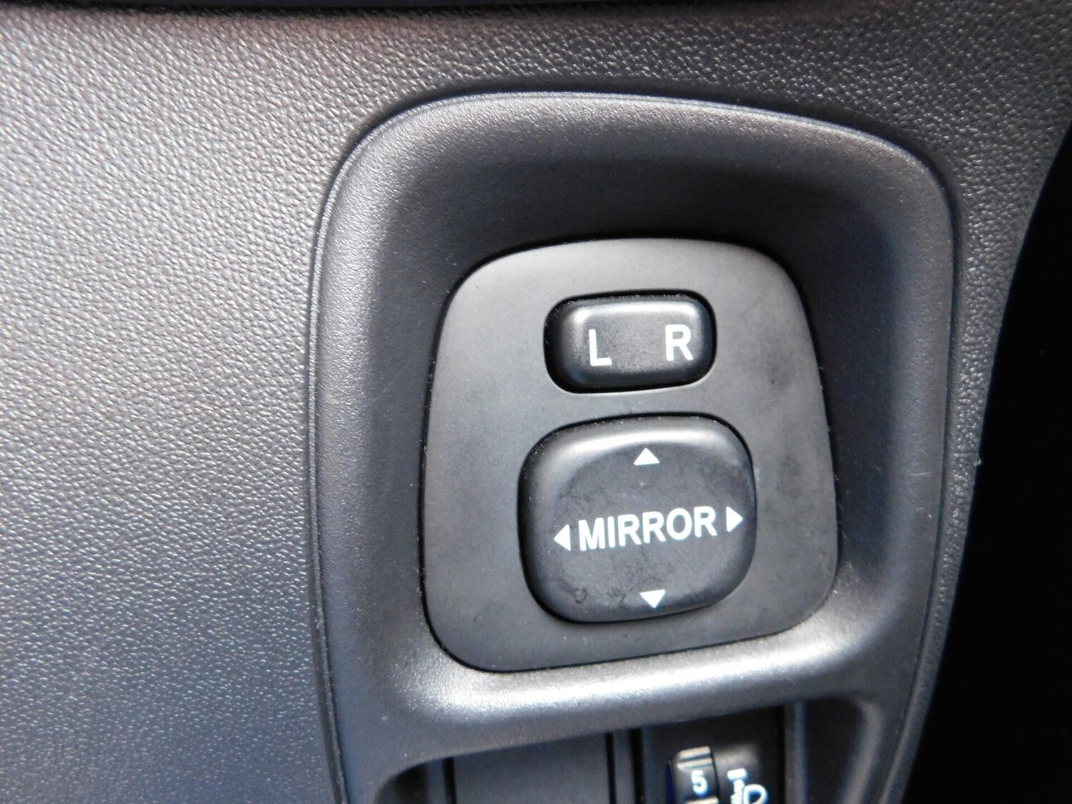 Used Toyota AYGO 2017 for sale - 77742662: Photo 15