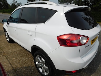 Used Ford Kuga 2010 for sale - 75690798: Photo