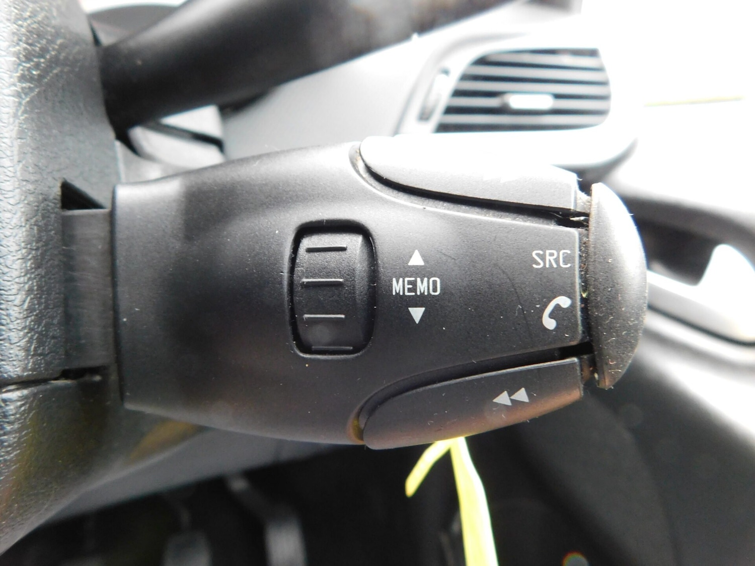 Used Peugeot 207 2011 for sale - 76464544: Photo 10