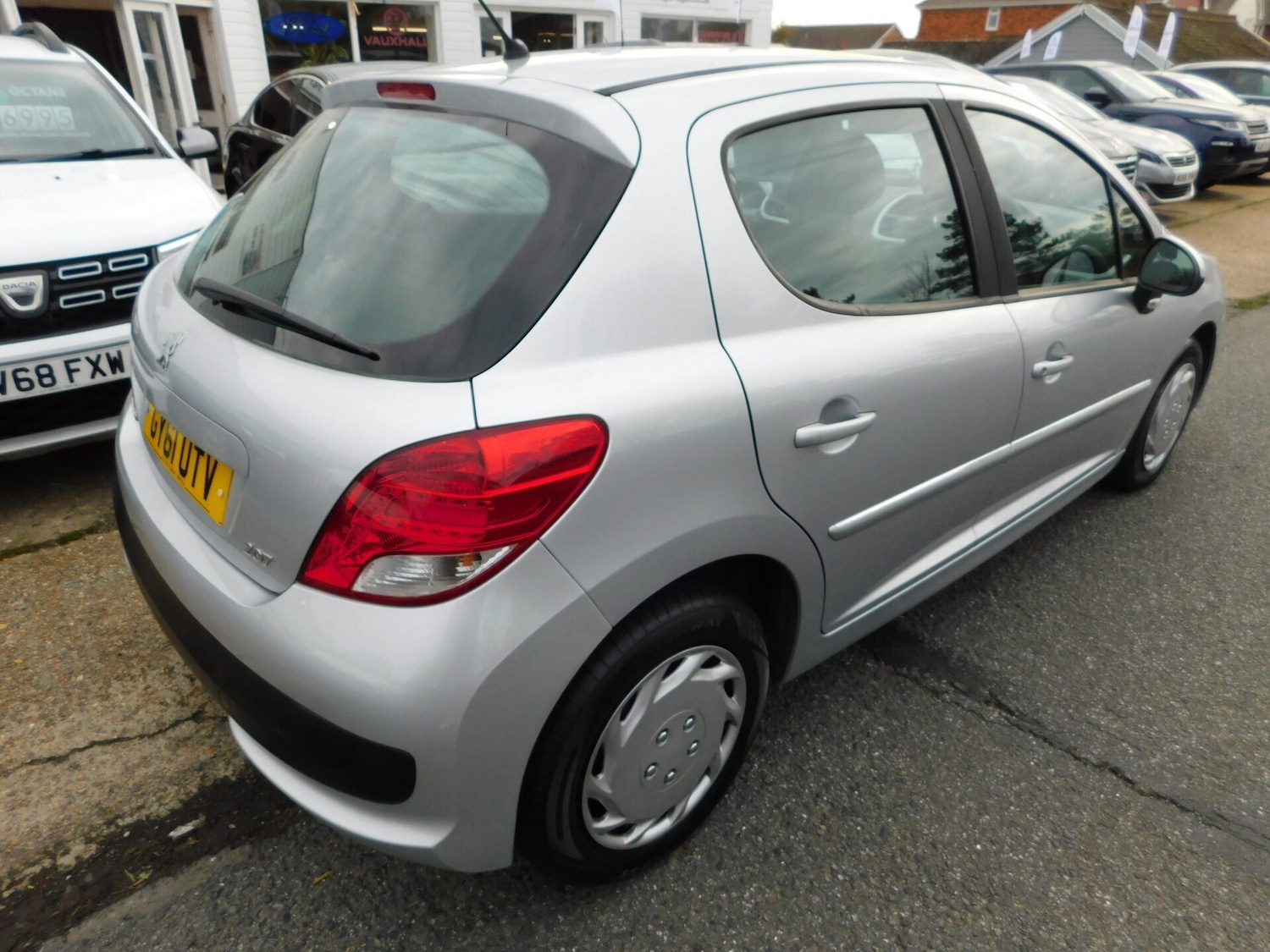 Used Peugeot 207 2011 for sale - 76464544: Photo 3