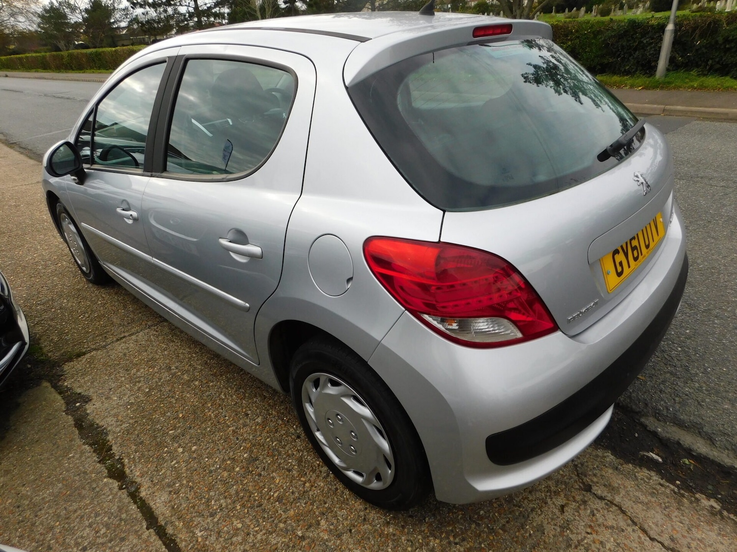 Used Peugeot 207 2011 for sale - 76464544: Photo 6