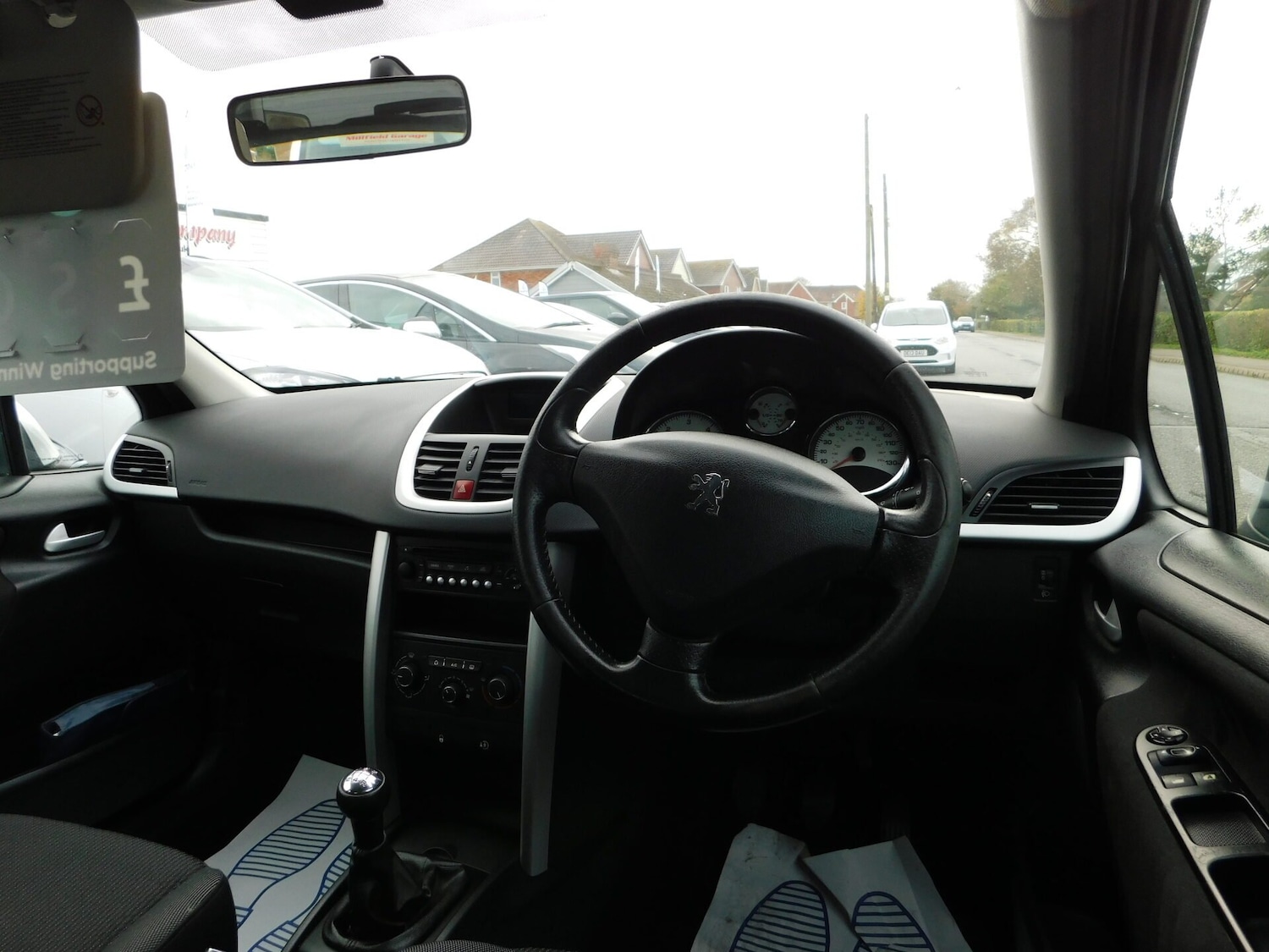 Used Peugeot 207 2011 for sale - 76464544: Photo 8