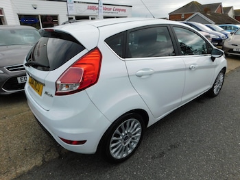 Used Ford Fiesta 2014 for sale - 78084078: Photo