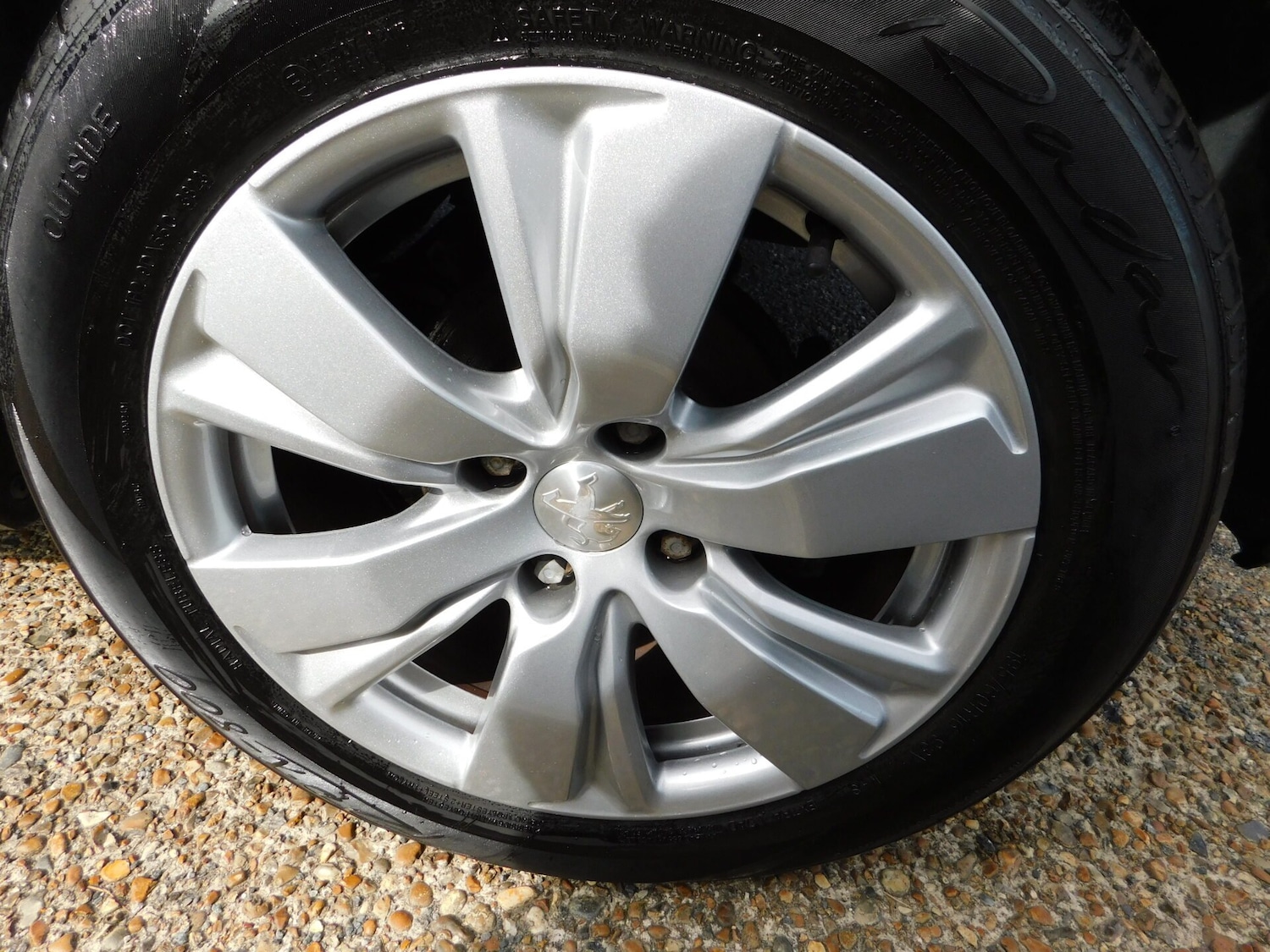 Used Peugeot 2008 2014 for sale - 76064029: Photo 11