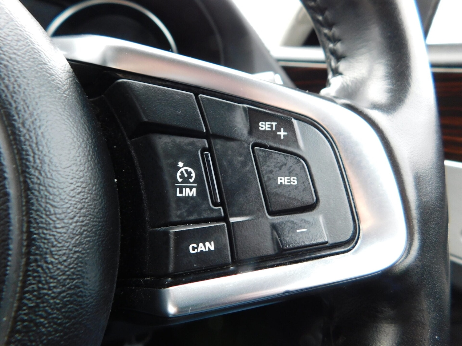 Used Jaguar XF 2019 for sale - 77461303: Photo 15