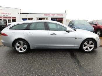 Used Jaguar XF 2019 for sale - 77461303: Photo