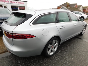 Used Jaguar XF 2019 for sale - 77461303: Photo
