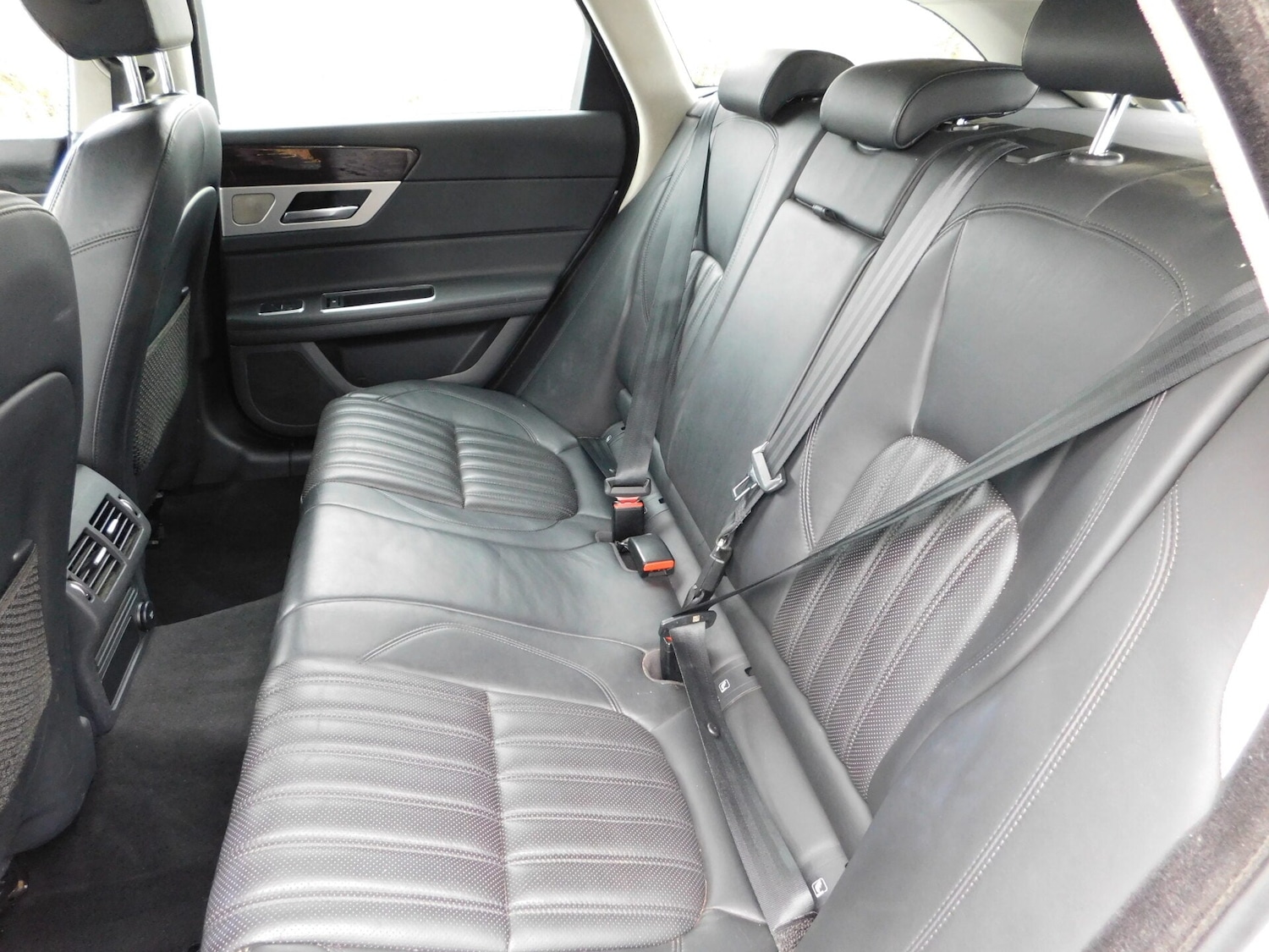 Used Jaguar XF 2019 for sale - 77461303: Photo 9