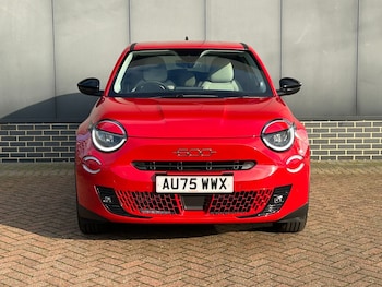 Used Fiat 600 2025 for sale - 76441980: Photo