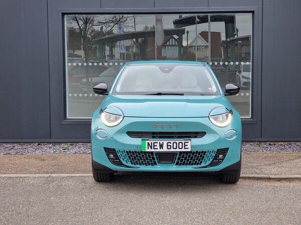 Used Fiat 600e 2024 for sale - 75354799: Photo 2