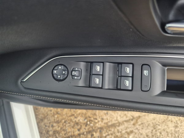 Used Peugeot 5008 2024 for sale - 75672009: Photo 27