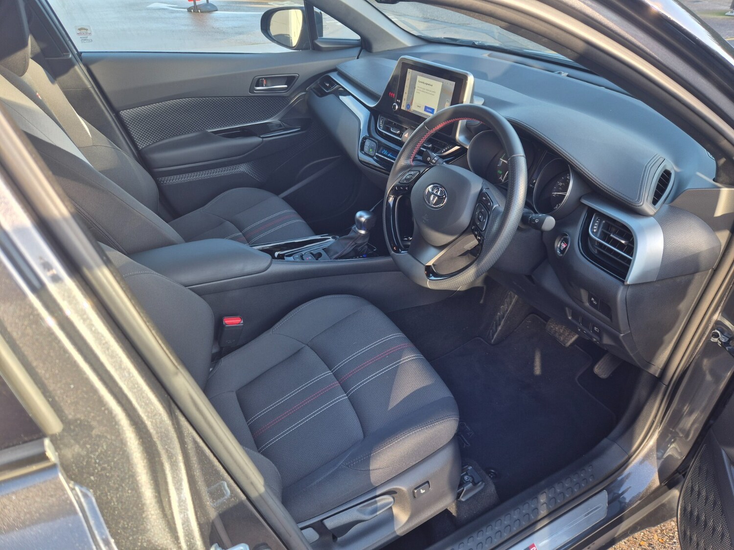 Used Toyota C-HR 2022 for sale - 78036831: Photo 30