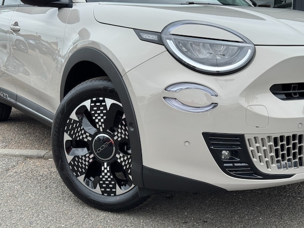 Used Fiat 600 2025 for sale - 76261692: Photo 2