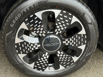 Used Fiat 600 2025 for sale - 76901285: Photo