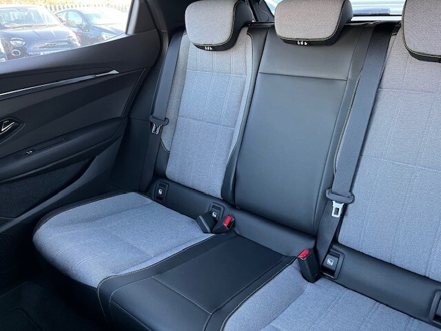 Used Renault Megane E Tech 2023 for sale - 76954492: Photo 48