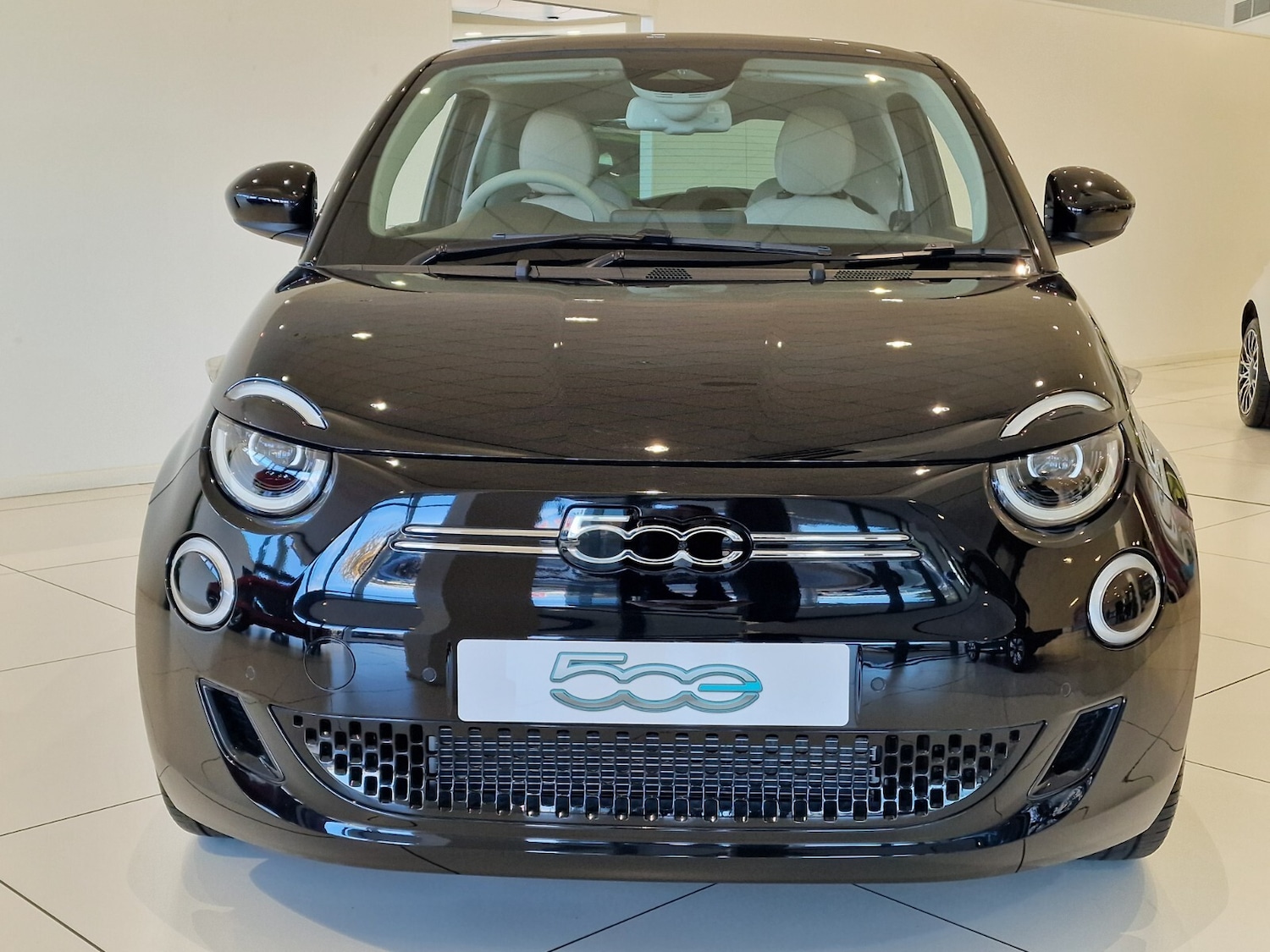 Used Fiat 500 2025 for sale - 76428195: Photo 2