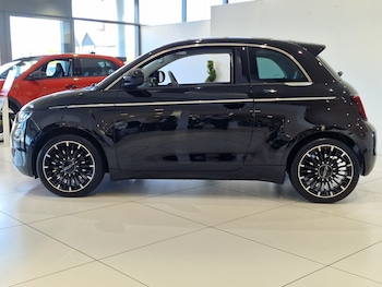 Used Fiat 500 2025 for sale - 76428195: Photo