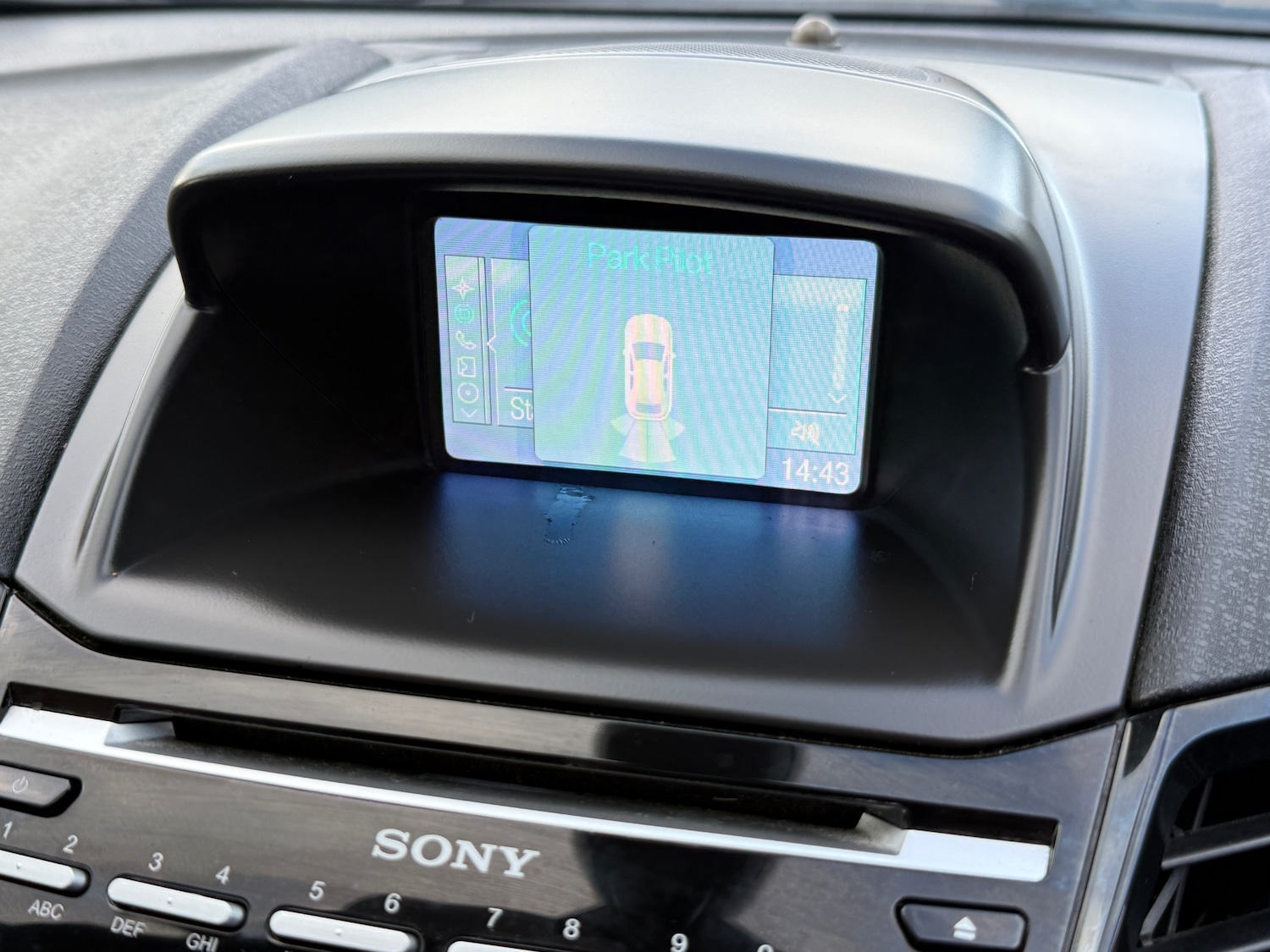 Used Ford Fiesta 2014 for sale - 77638890: Photo 30