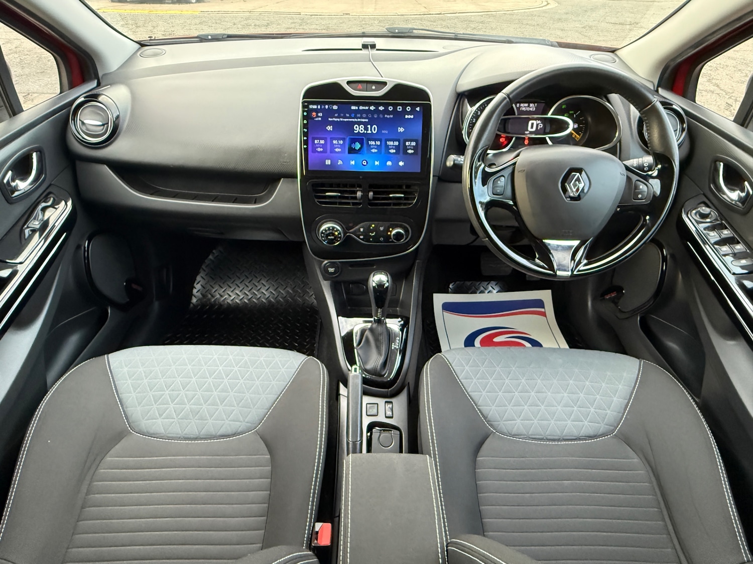 Used Renault Clio 2014 for sale - 77114437: Photo 10