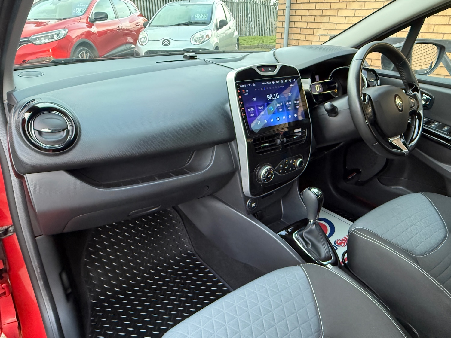 Used Renault Clio 2014 for sale - 77114437: Photo 15