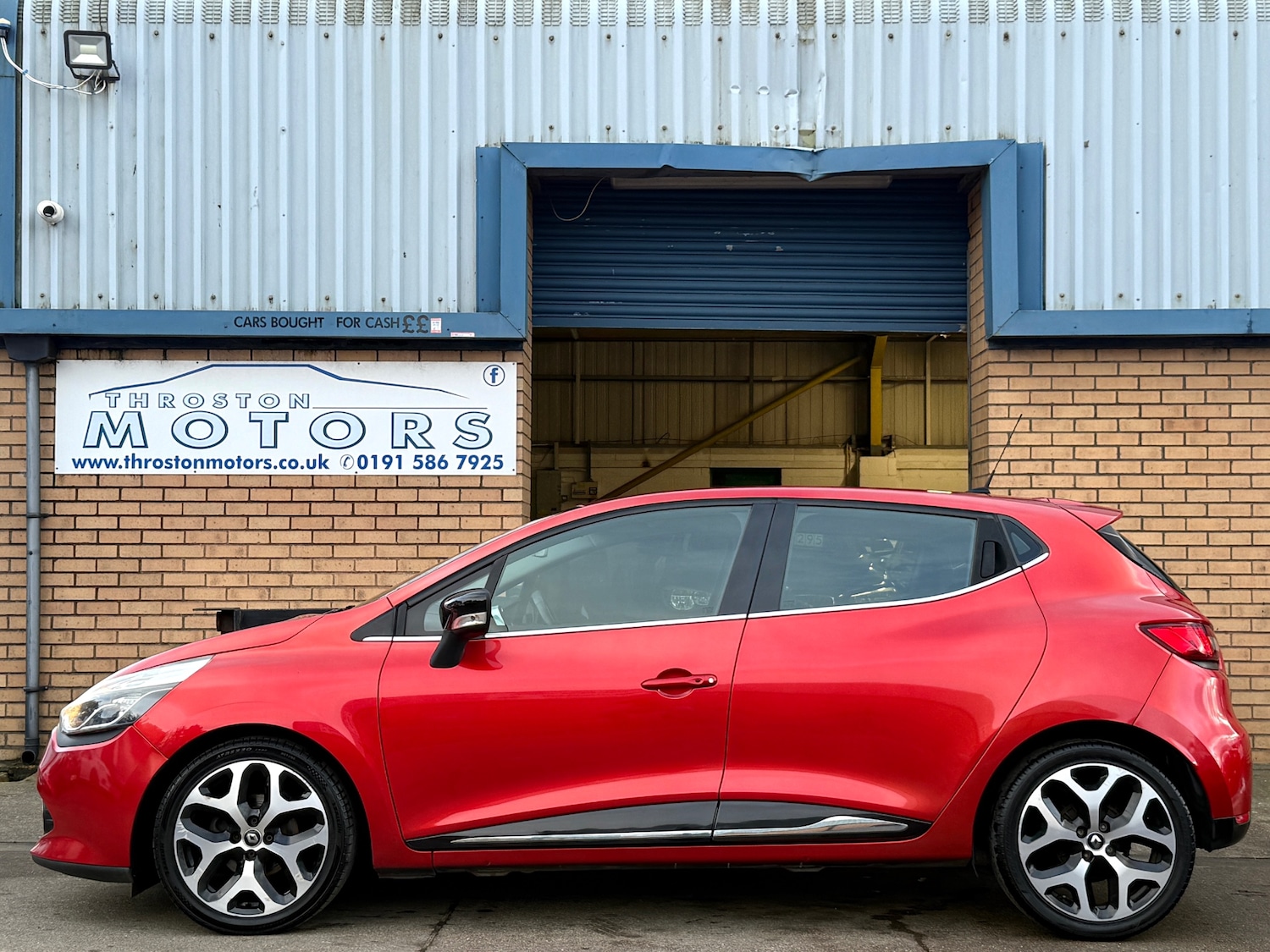 Used Renault Clio 2014 for sale - 77114437: Photo 5