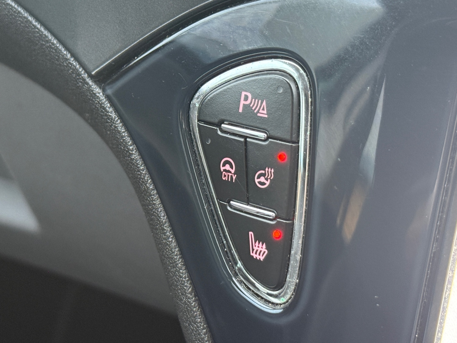 Used Vauxhall Corsa 2016 for sale - 77104412: Photo 31