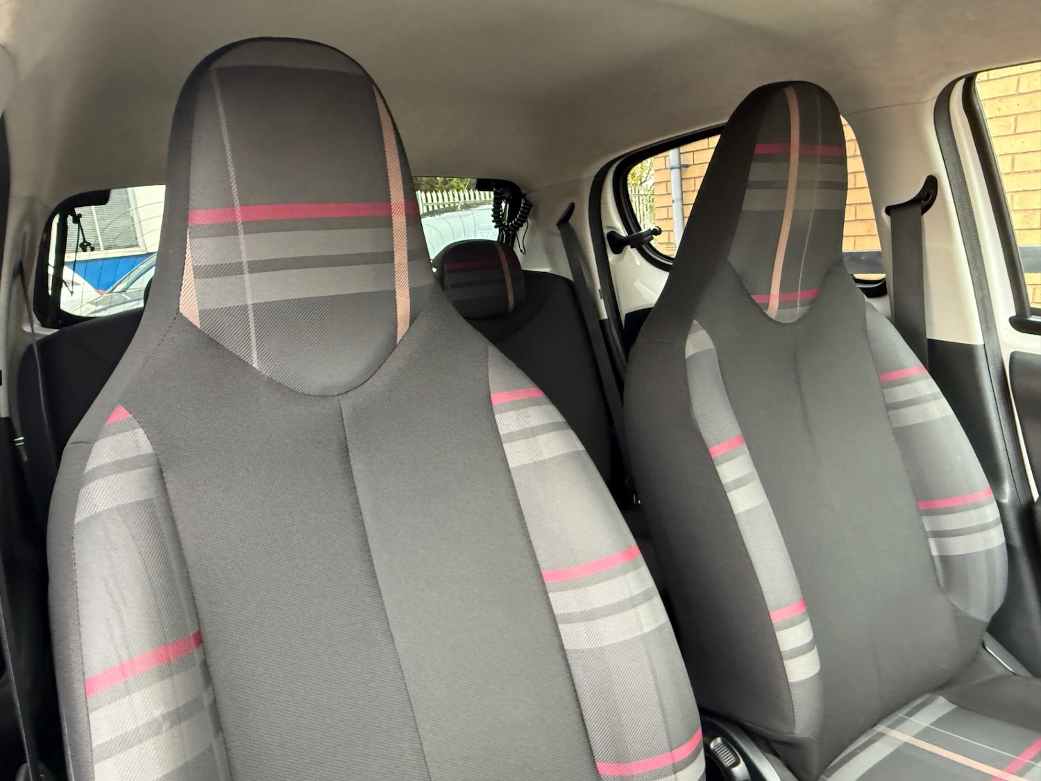 Used Peugeot 108 2014 for sale - 76391415: Photo 25