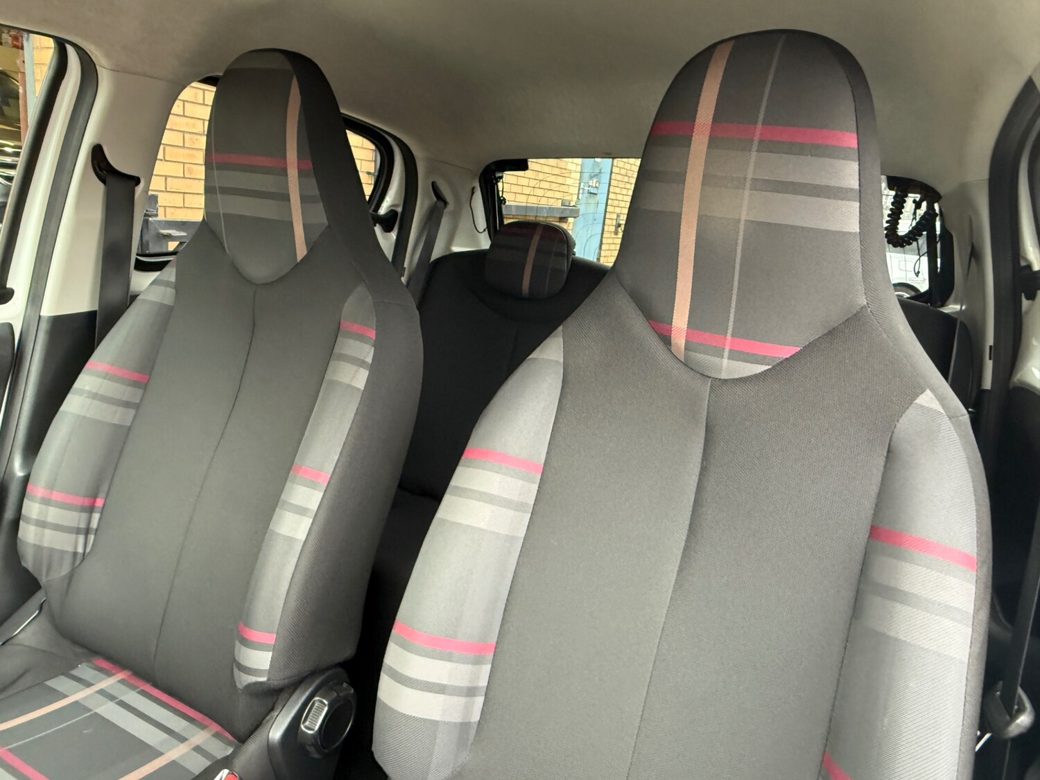 Used Peugeot 108 2014 for sale - 76391415: Photo 27