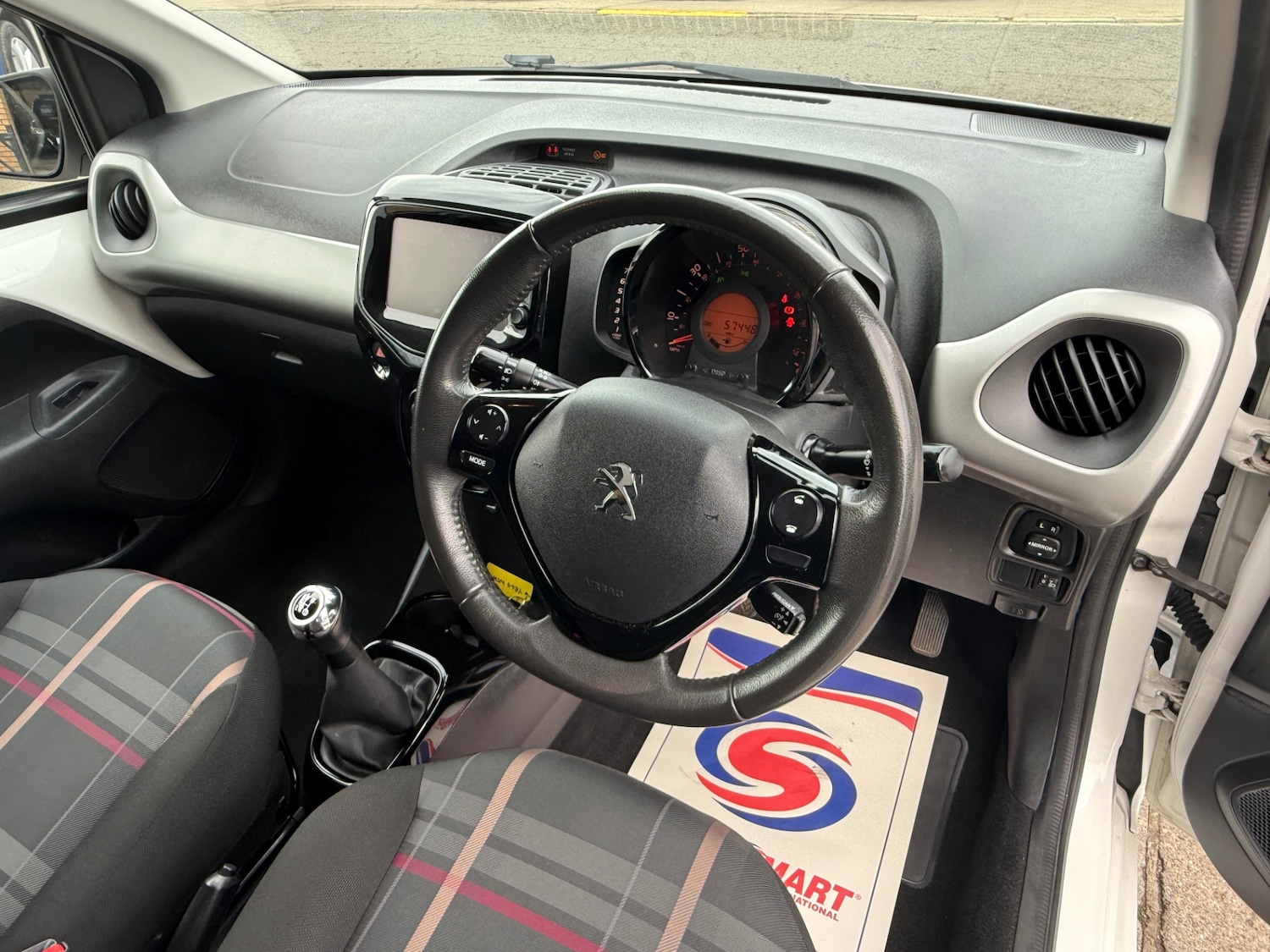 Used Peugeot 108 2014 for sale - 76391415: Photo 9