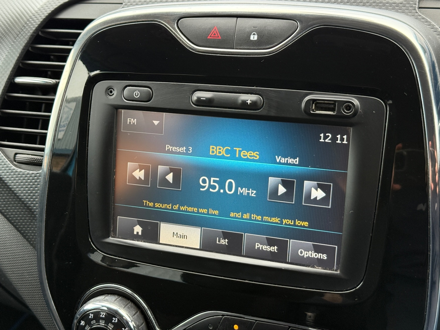 Used Renault Captur 2015 for sale - 76763343: Photo 32