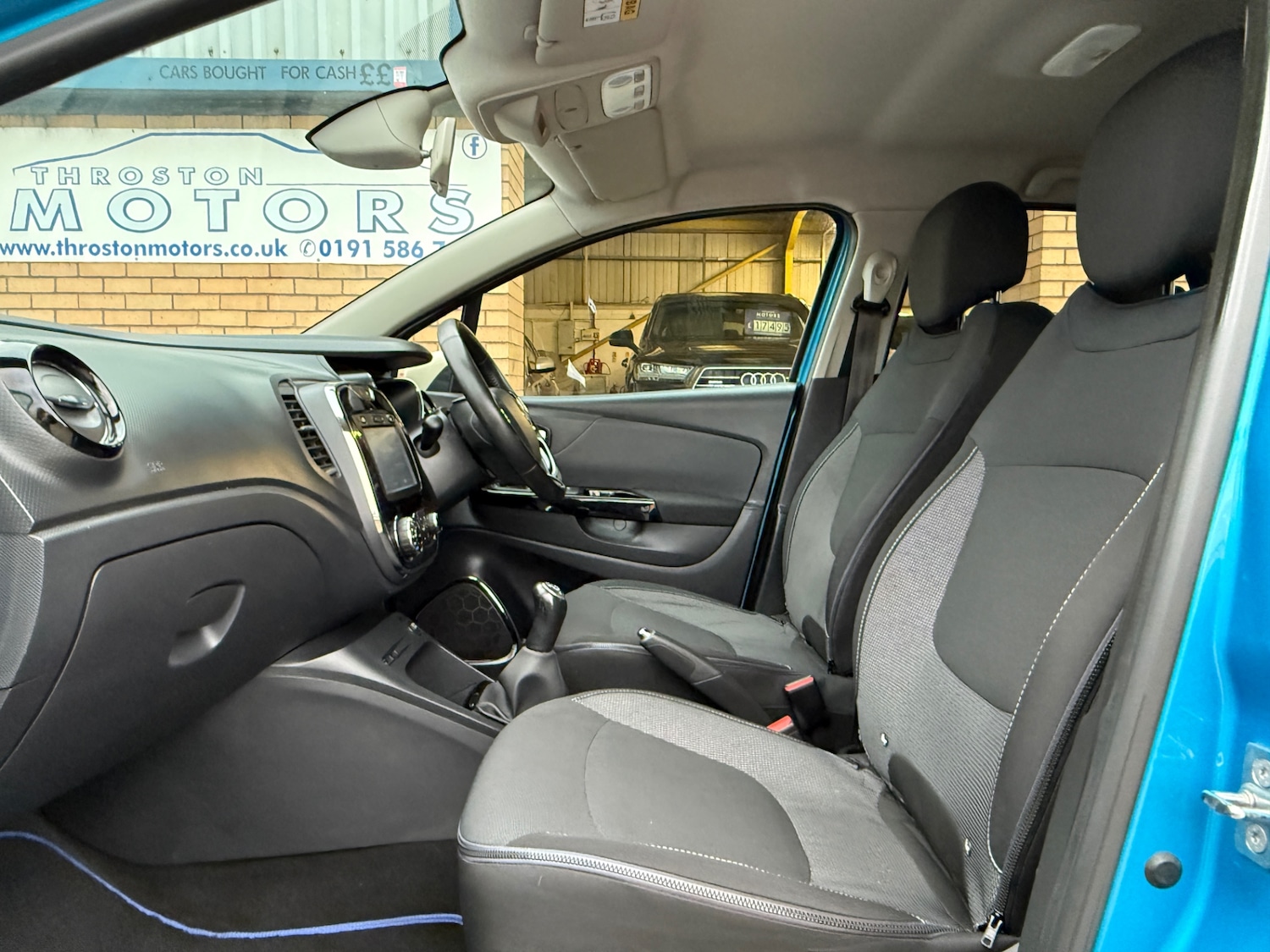 Used Renault Captur 2015 for sale - 76663727: Photo 16