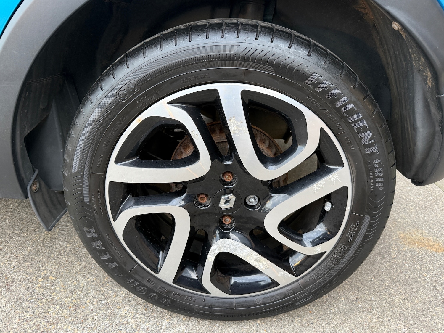 Used Renault Captur 2015 for sale - 76663727: Photo 24