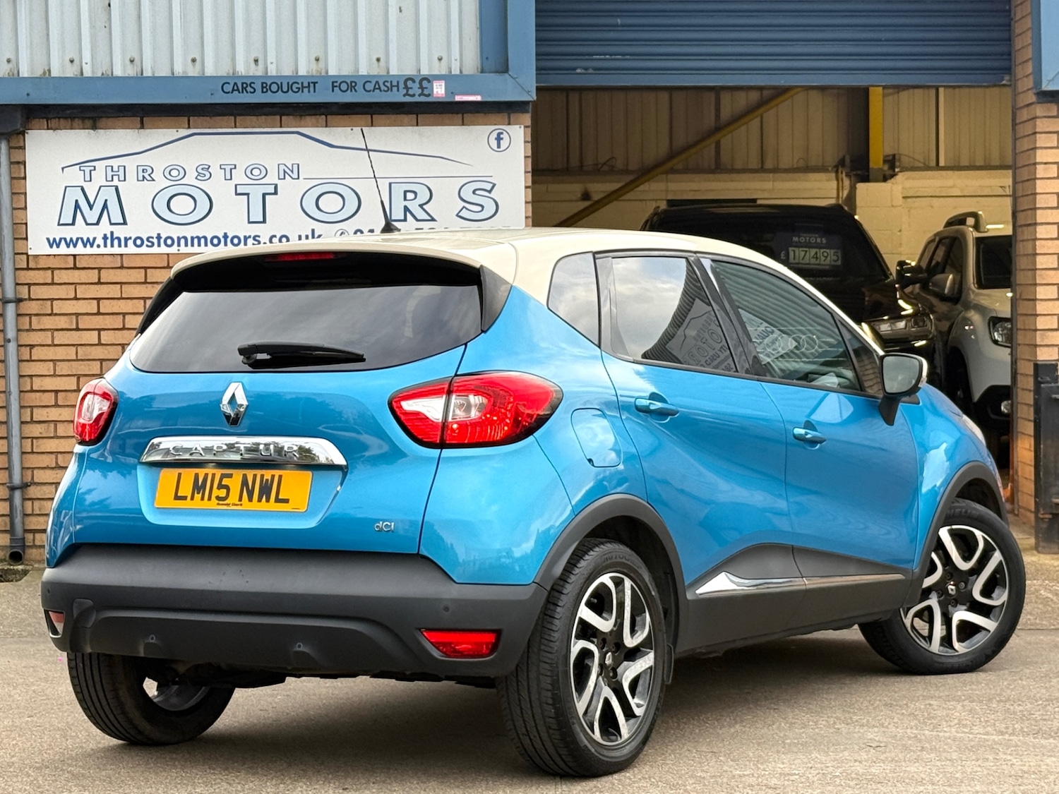 Used Renault Captur 2015 for sale - 76663727: Photo 4