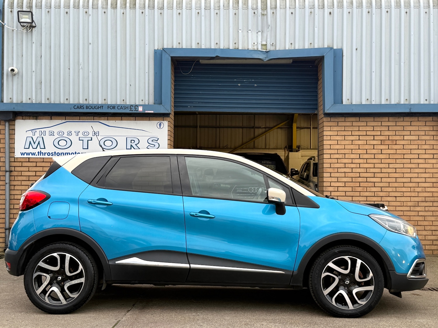 Used Renault Captur 2015 for sale - 76663727: Photo 6