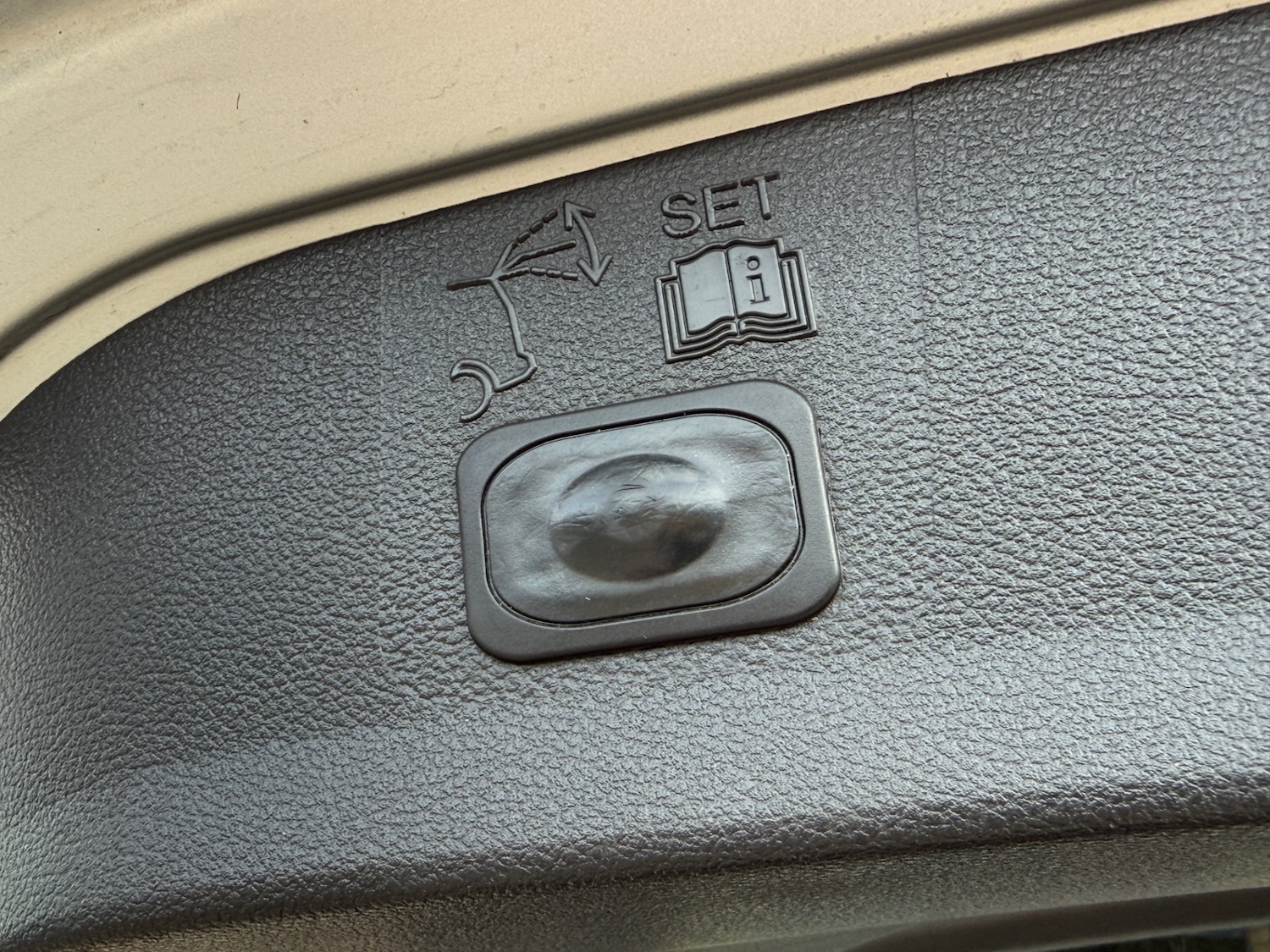 Used Ford Kuga 2013 for sale - 77888258: Photo 27